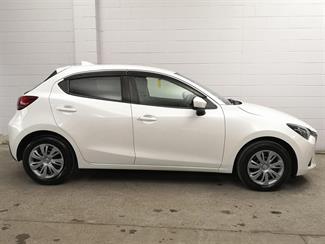 2017 Mazda Demio - Thumbnail