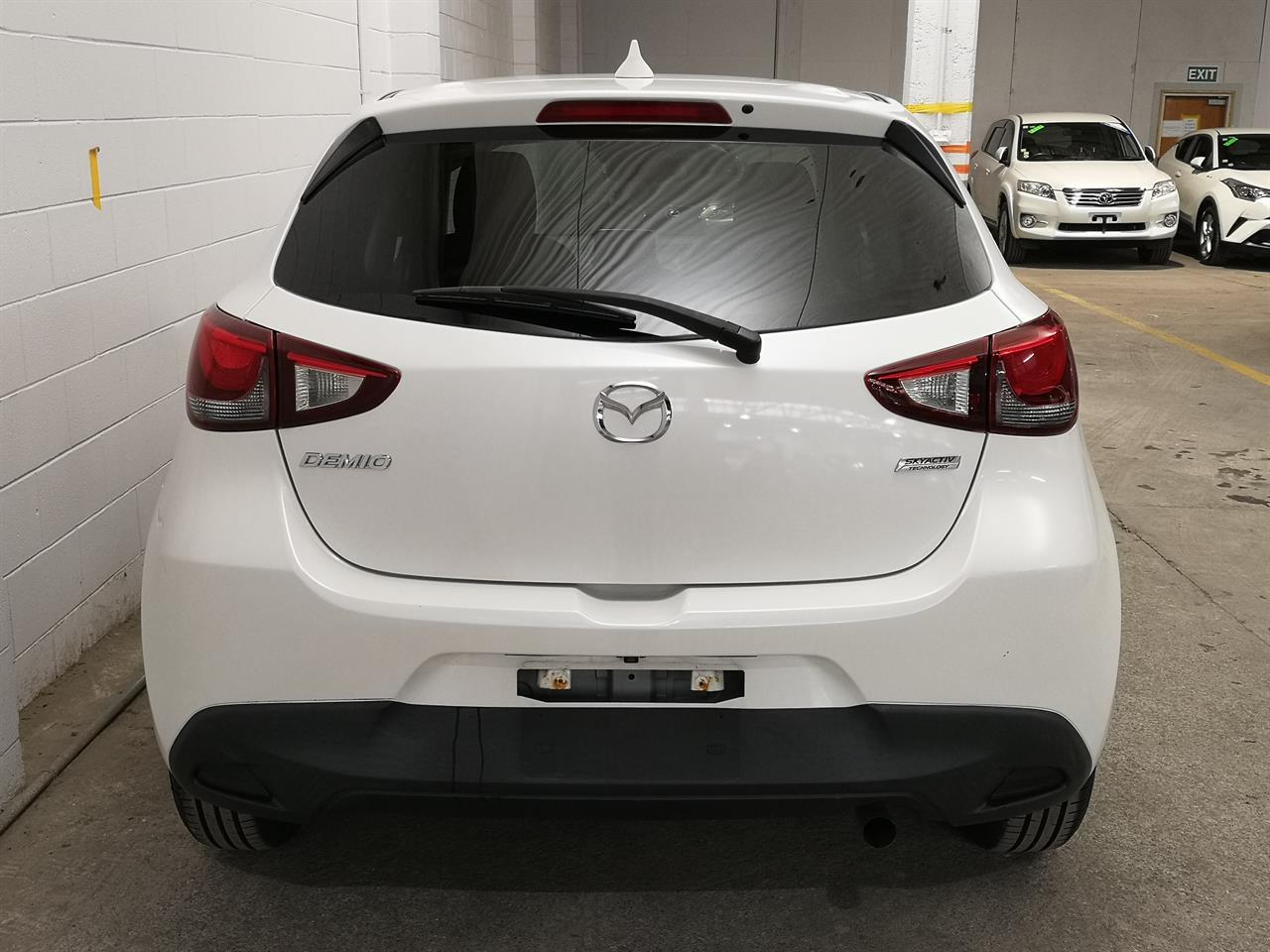 2017 Mazda Demio