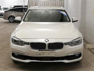 2016 BMW 330e - Thumbnail