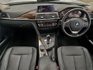 2016 BMW 330e - Thumbnail
