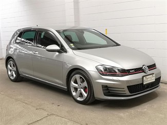 2016 Volkswagen Golf GTI - Thumbnail
