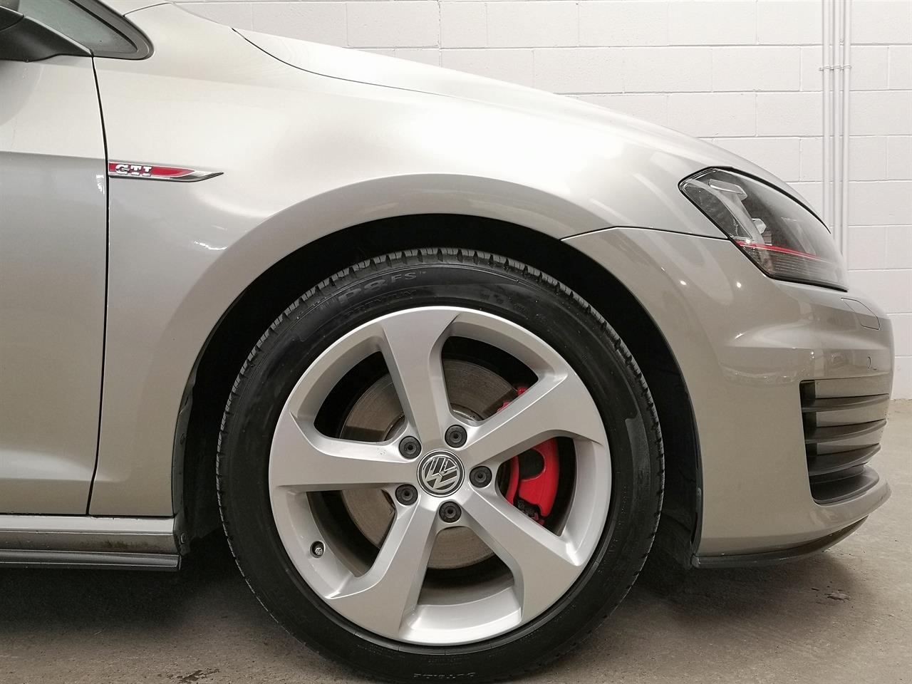 2016 Volkswagen Golf GTI