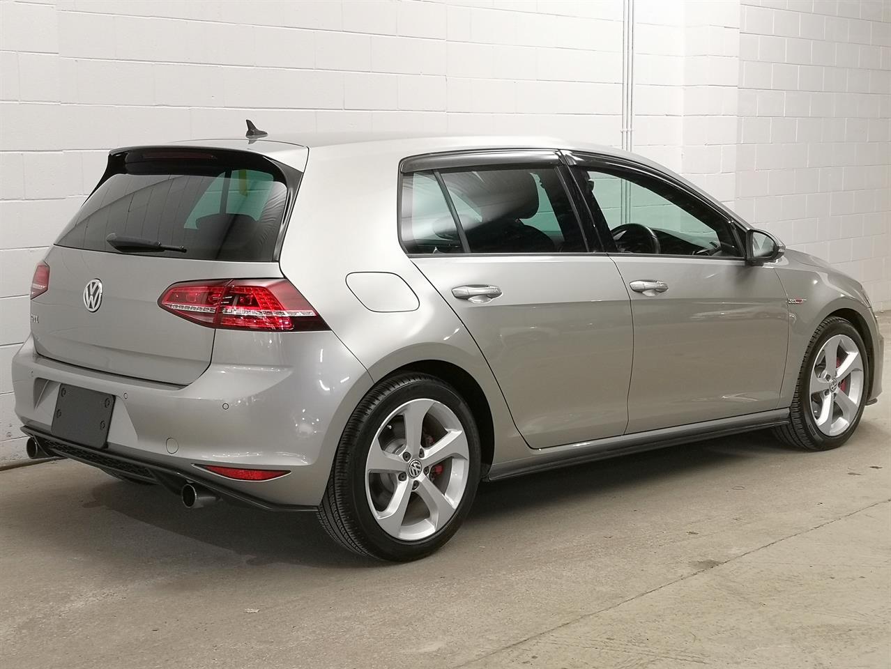 2016 Volkswagen Golf GTI