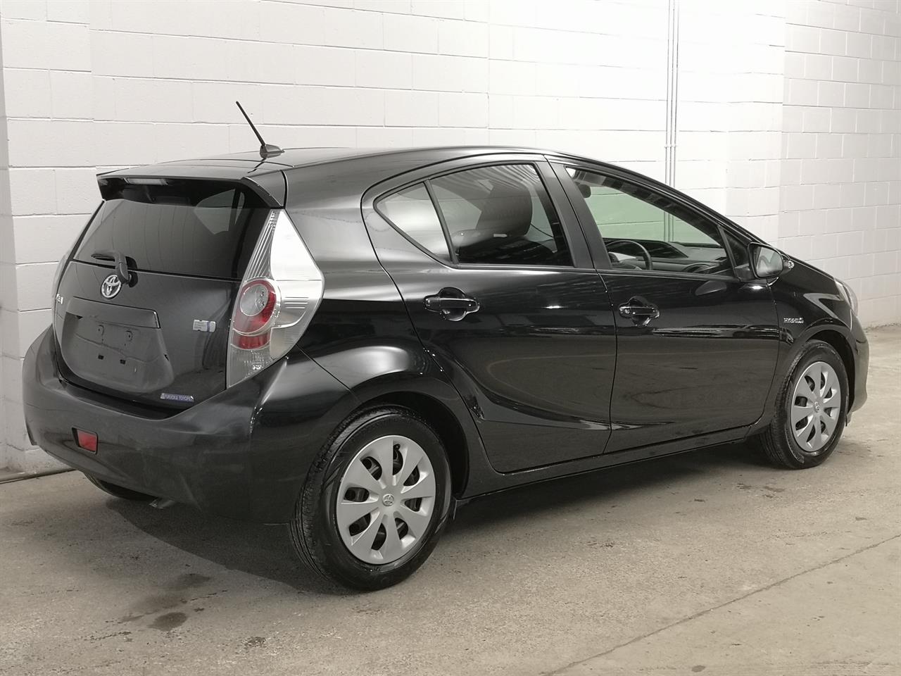 2013 Toyota Aqua