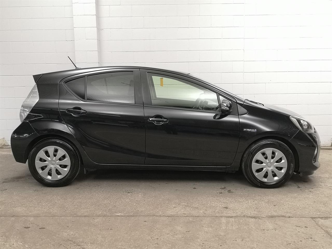 2013 Toyota Aqua