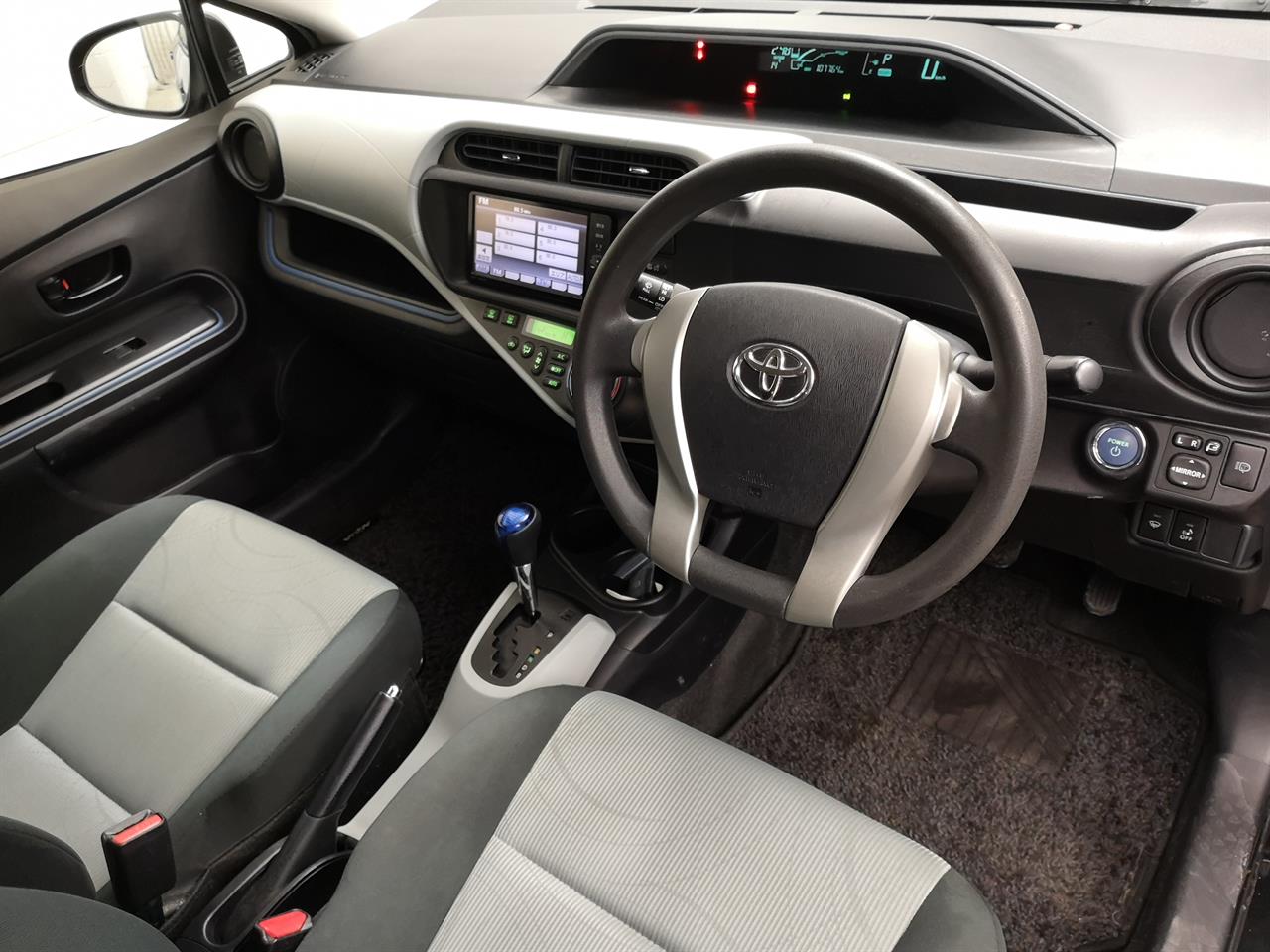 2013 Toyota Aqua