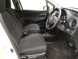 2018 Toyota Vitz - Thumbnail