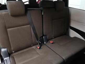 2016 Toyota Sienta - Thumbnail