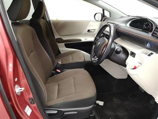 2016 Toyota Sienta - Thumbnail