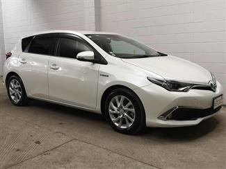 2016 Toyota Auris - Thumbnail