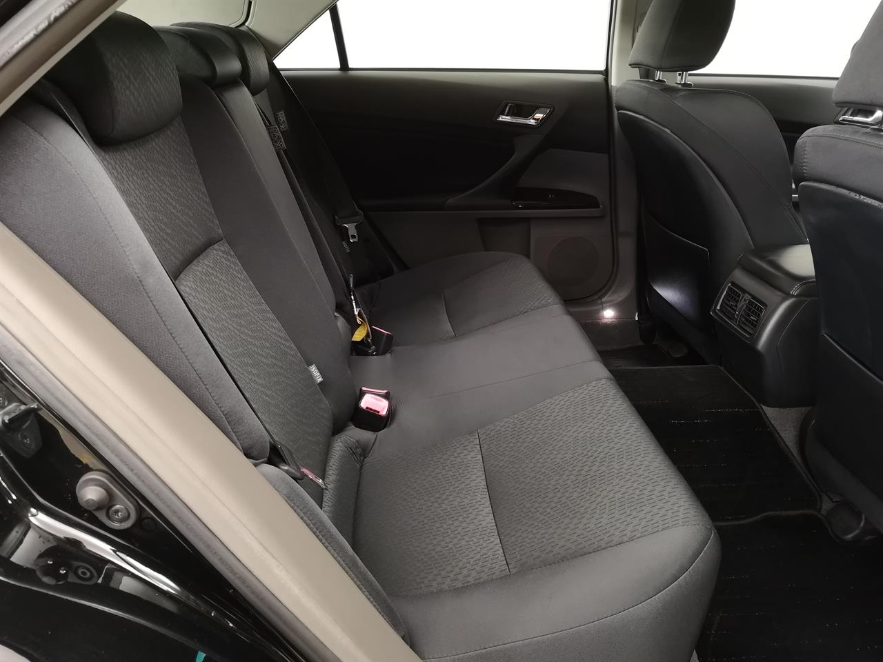 2012 Toyota Mark-X