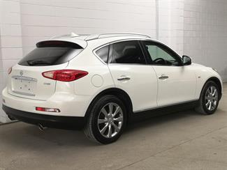 2013 Nissan Skyline - Thumbnail