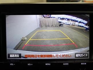 2017 Toyota C-HR - Thumbnail