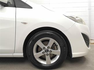 2015 Mazda Premacy - Thumbnail