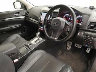 2013 Subaru Outback - Thumbnail