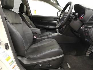 2013 Subaru Outback - Thumbnail