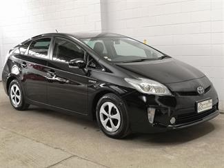 2013 Toyota Prius - Thumbnail