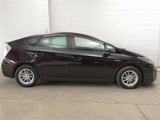 2014 Toyota Prius - Thumbnail