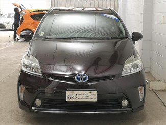 2014 Toyota Prius - Thumbnail