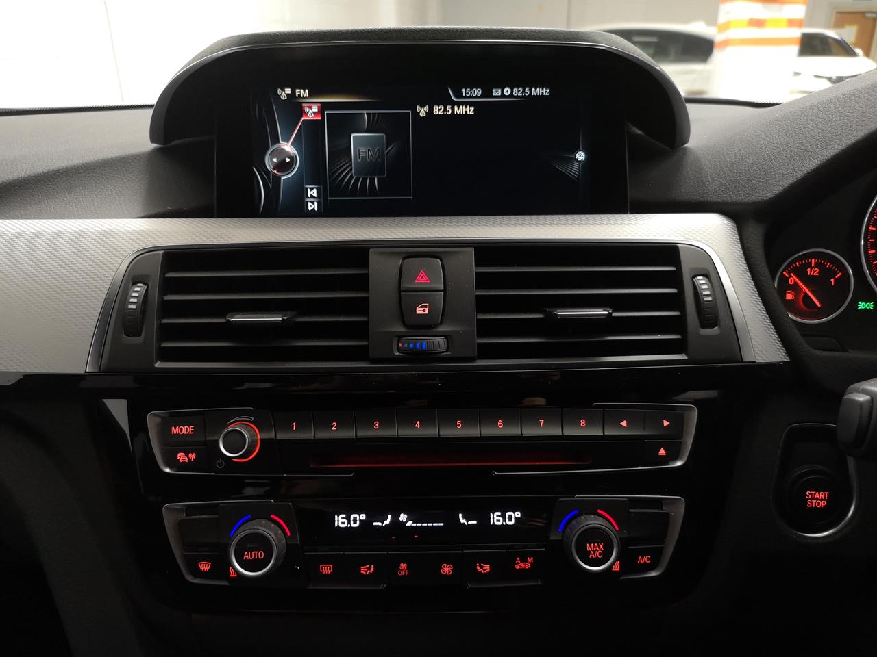 2016 BMW 330e
