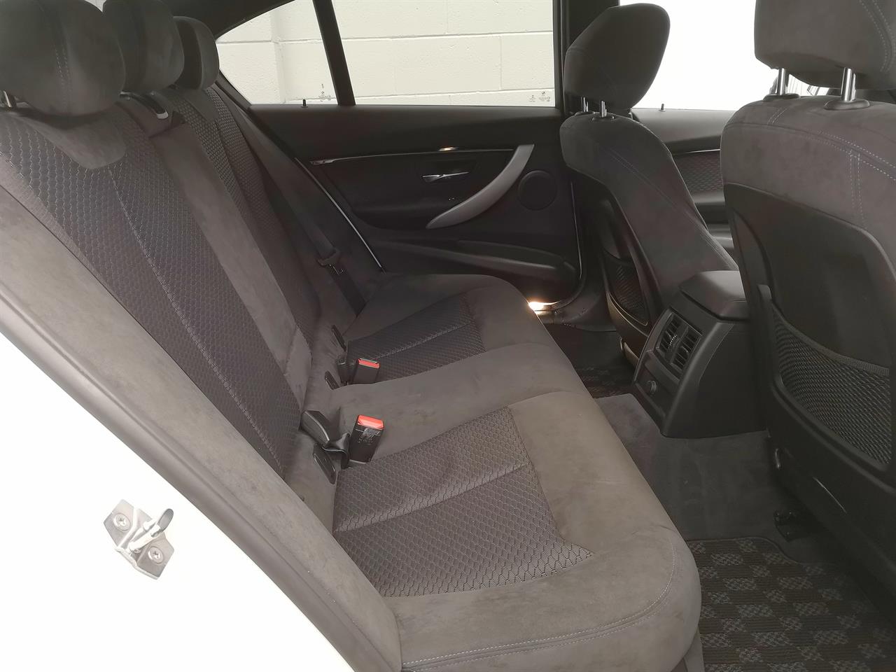2016 BMW 330e