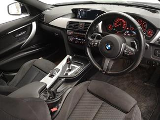 2016 BMW 330e - Thumbnail