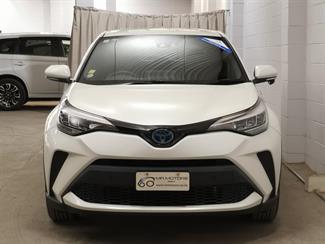 2020 Toyota C-HR - Thumbnail