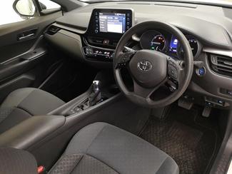 2020 Toyota C-HR - Thumbnail