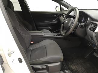 2020 Toyota C-HR - Thumbnail