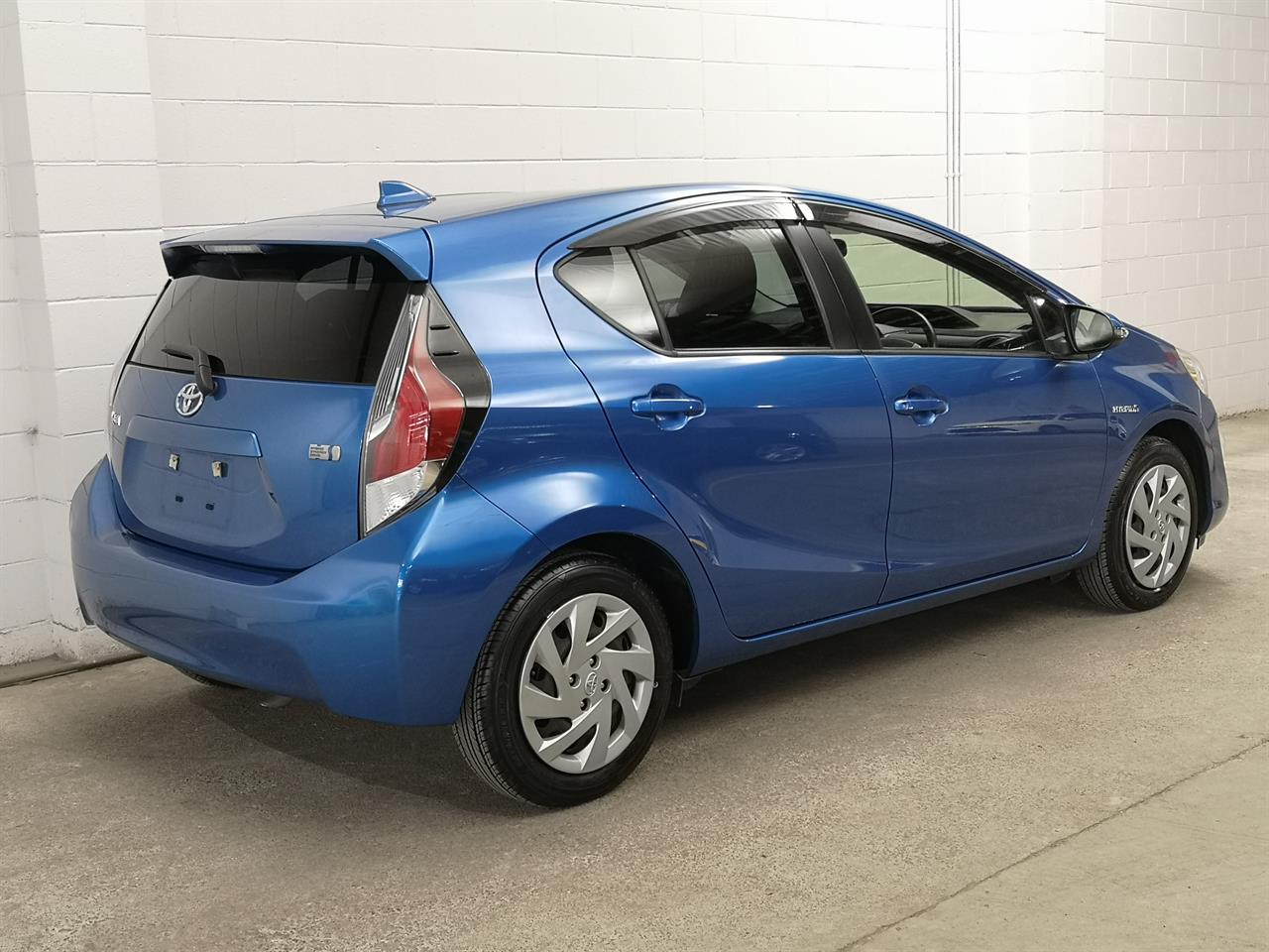 2015 Toyota Aqua