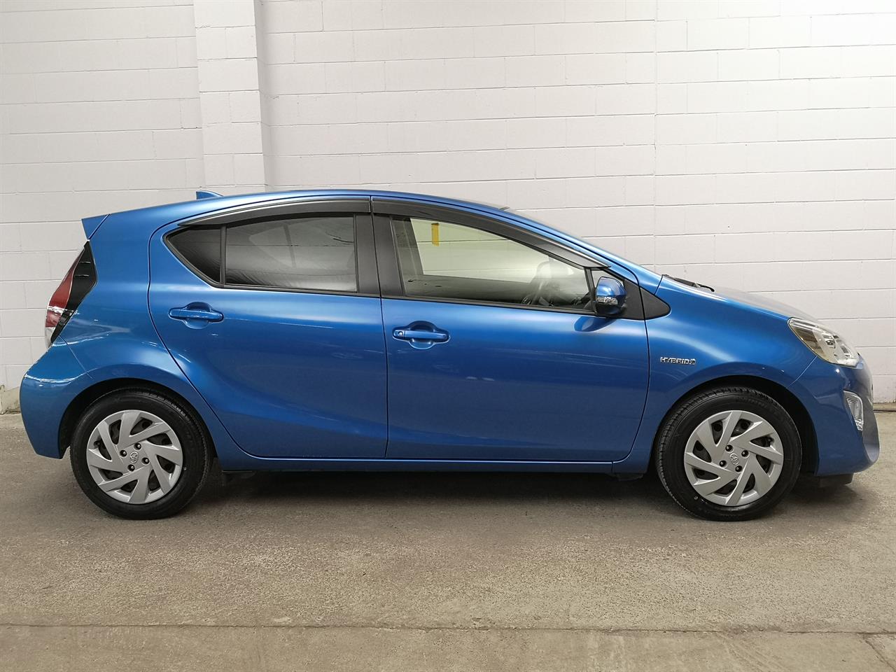 2015 Toyota Aqua