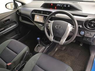 2015 Toyota Aqua - Thumbnail
