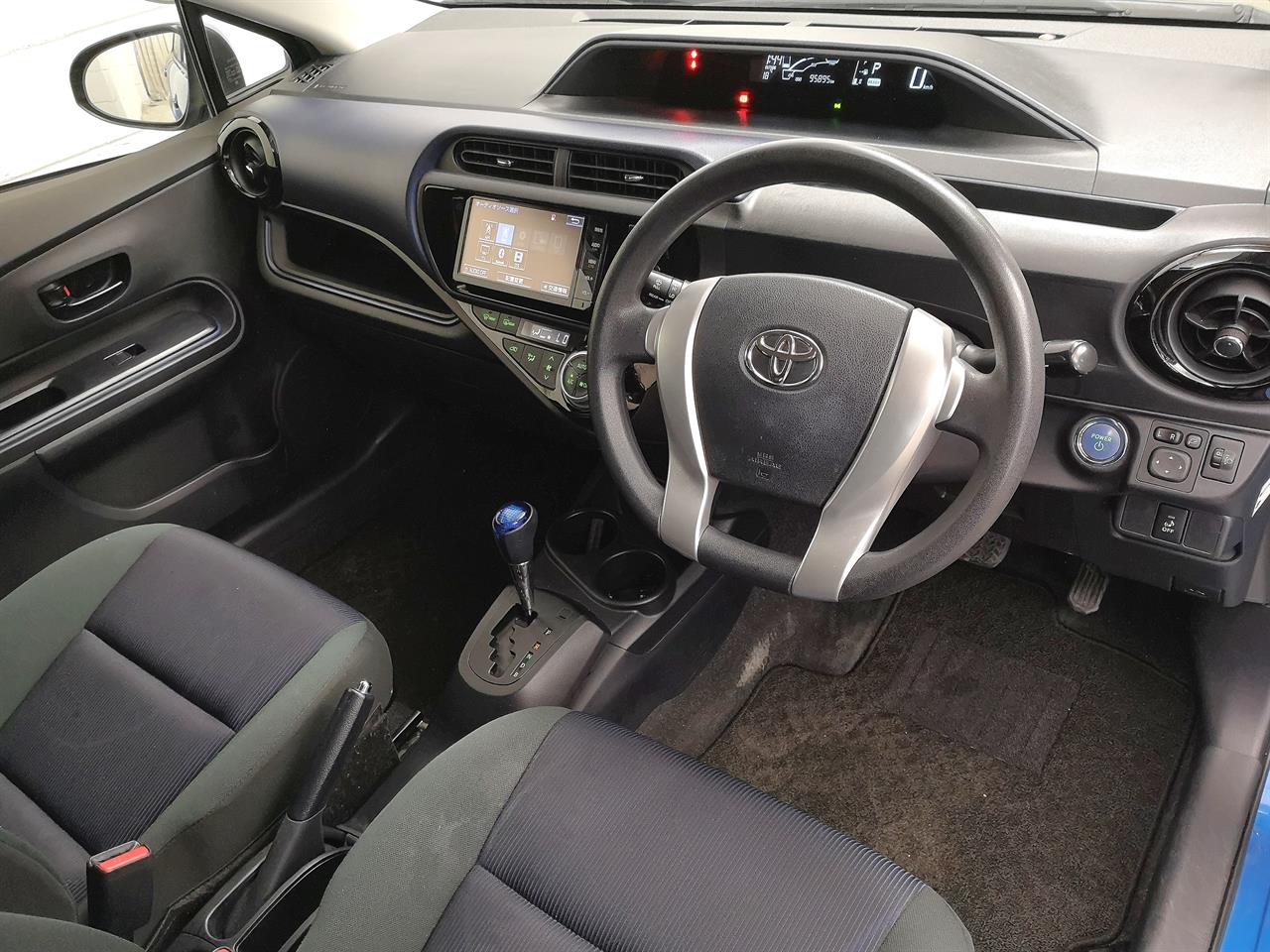 2015 Toyota Aqua