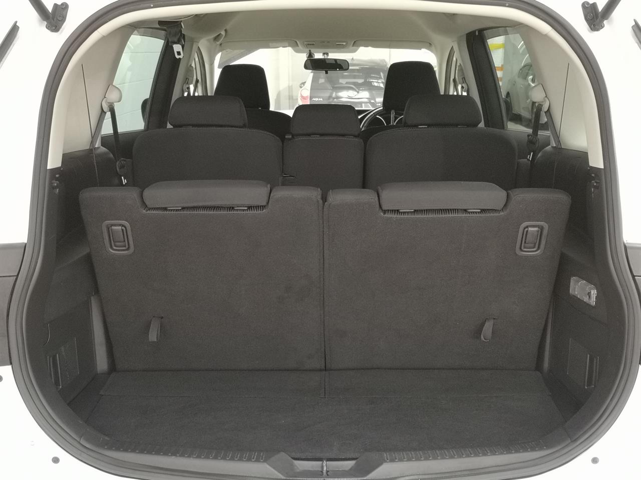 2012 Mazda Premacy