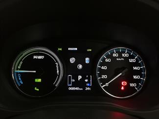 2017 Mitsubishi Outlander - Thumbnail