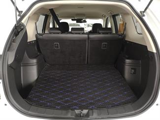 2017 Mitsubishi Outlander - Thumbnail