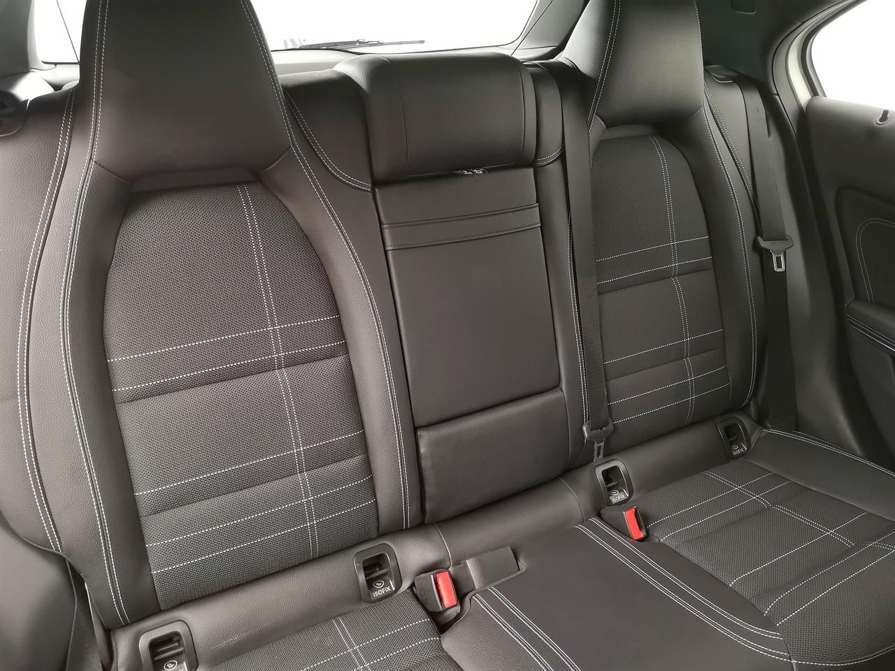 2013 Mercedes-Benz A 180