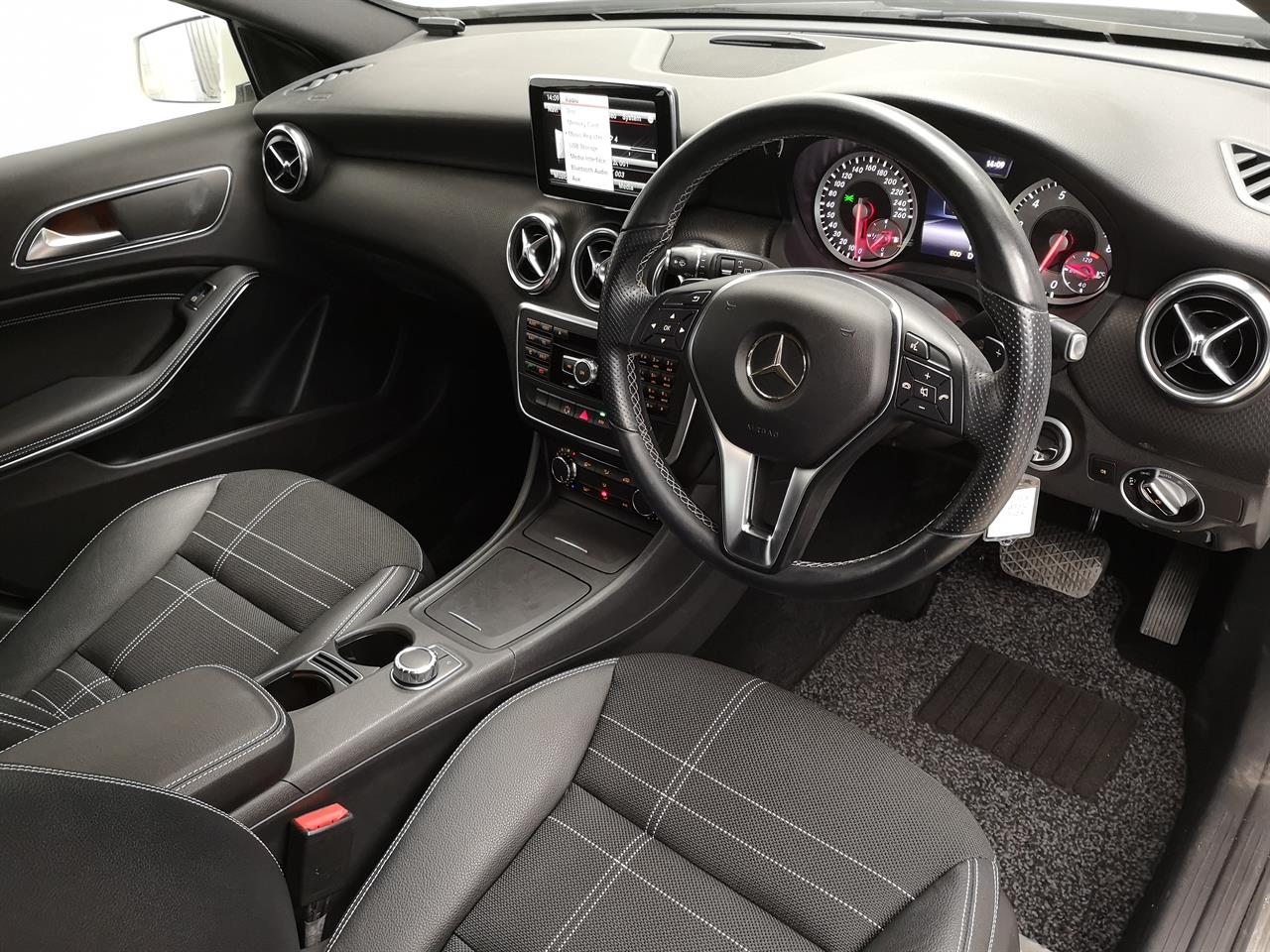 2013 Mercedes-Benz A 180