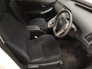 2013 Toyota Prius - Thumbnail