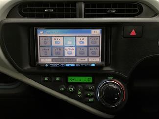 2013 Toyota Aqua - Thumbnail