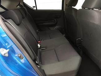 2015 Toyota Aqua - Thumbnail