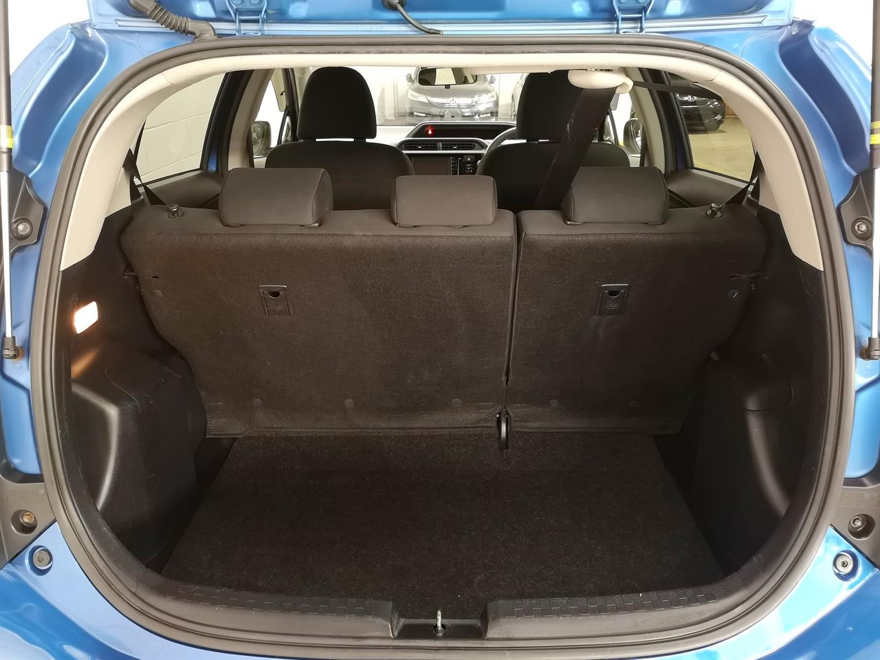 2015 Toyota Aqua