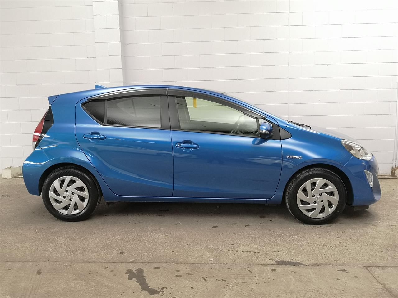 2015 Toyota Aqua