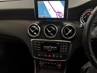 2015 Mercedes-Benz A 180 - Thumbnail