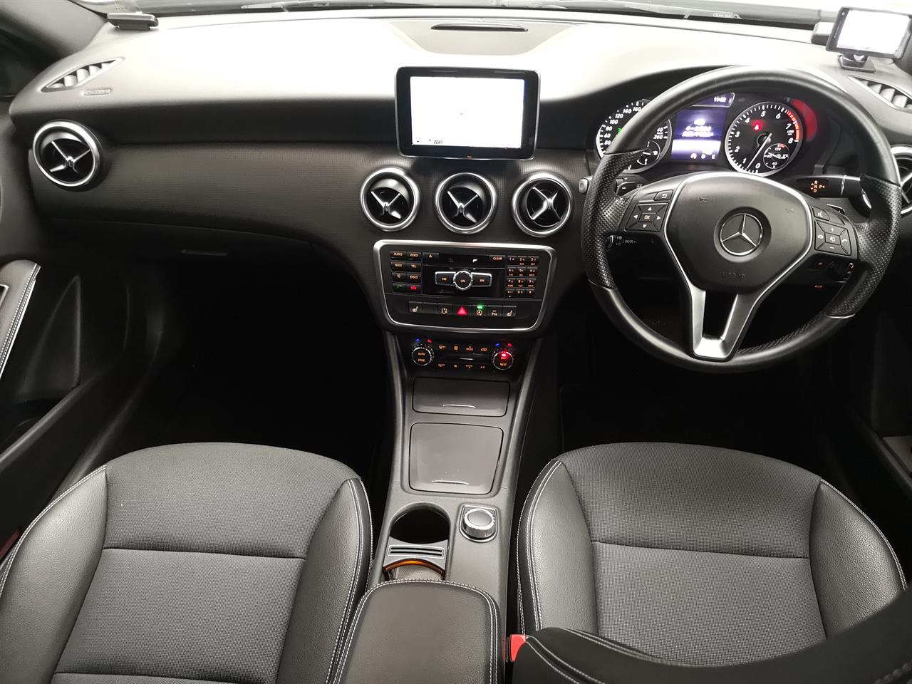 2015 Mercedes-Benz A 180