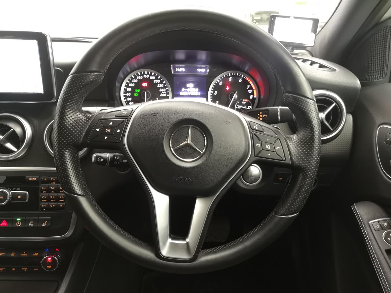 2015 Mercedes-Benz A 180