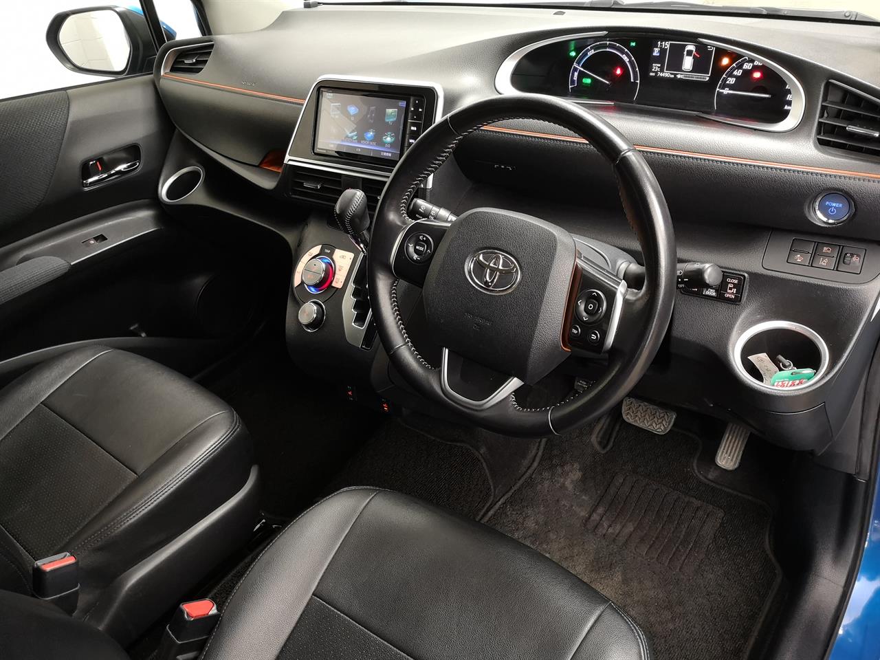 2017 Toyota Sienta