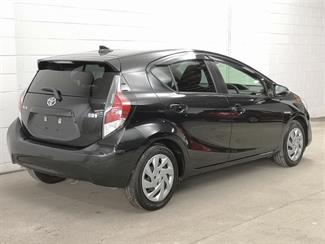 2015 Toyota Aqua - Thumbnail