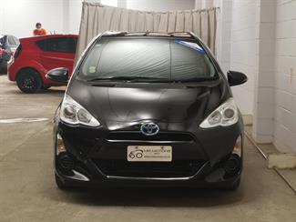 2015 Toyota Aqua - Thumbnail