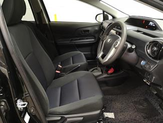 2015 Toyota Aqua - Thumbnail